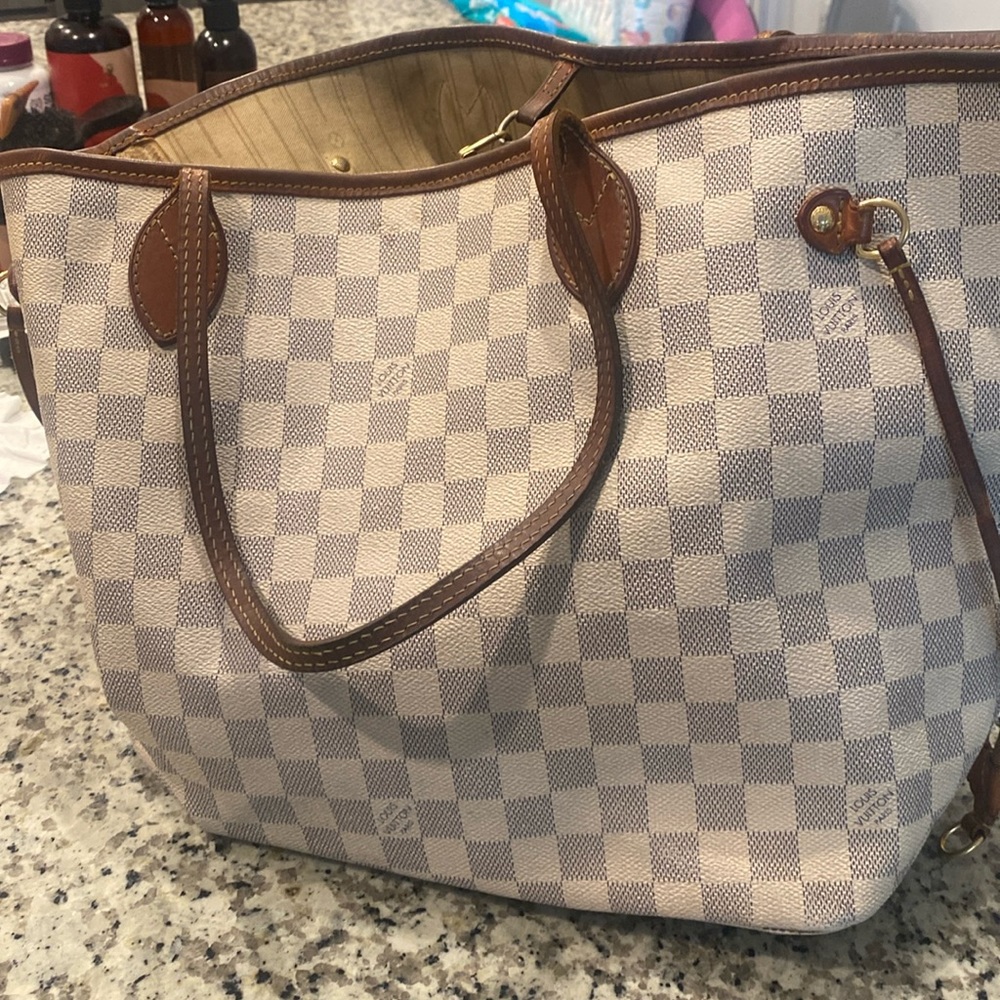 Louis Vuitton Demir MM bag tote in used condition